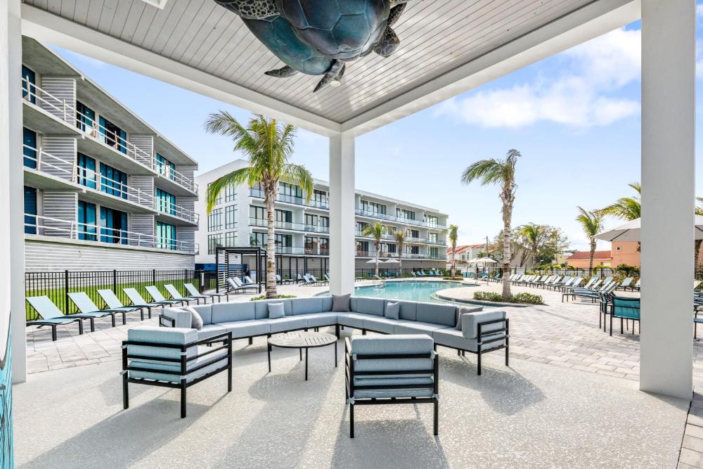 Villatel at Harbor Island Beach Club